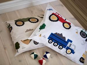 Bäddset Busy Tractors, påslakan och örngott med grävmaskiner, traktorer och lastbilar, multifärgad