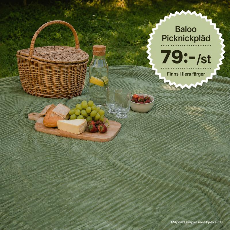 Picknickpläd Baloo i enfärgad ribbad flanellfleece med vattenavstötande baksida i ljusgrönt