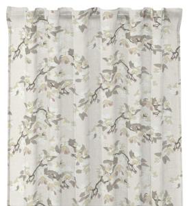 Gardin ELSIE med vackra äppelblommor i beige
