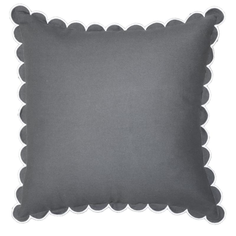 Kuddfodral Cloud, enfärgad med bågad langetterad kantdekoration Stl. 45x45 cm, Grå
