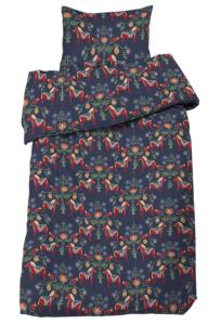 Bäddset RISA med Dalahästar och kurbitsmålade blommor på blå bottenfärg