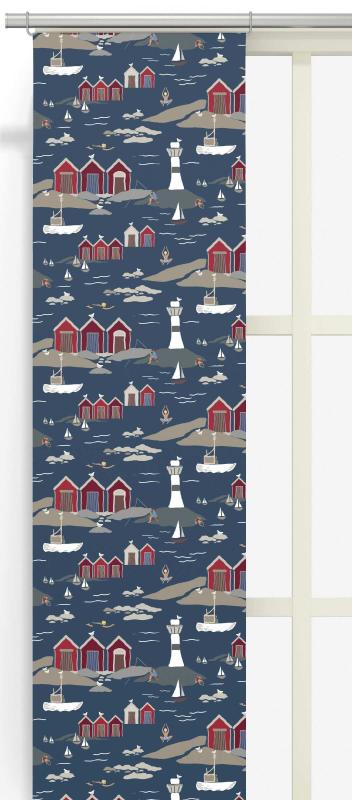 Panelgardin Kust, röda båthus, vita fyrar. Stl. 2st 43x240cm, blå bottenfärg