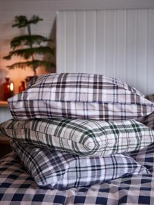 Bäddset TRYSIL i flanell. Rutig i beige och blått