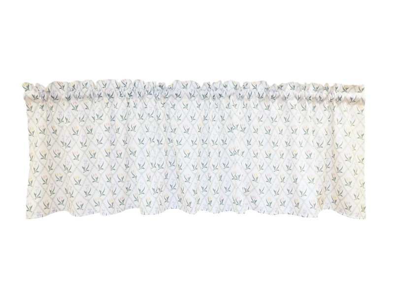 Gardinkappa PETRA med små blommor i rutmönster med vit bottenfärg