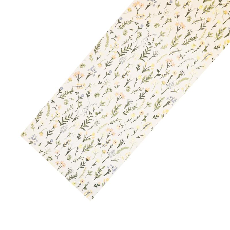 Bordslöpare LILLEMOR med tryckta blommor och blad i mjuka pastellfärger