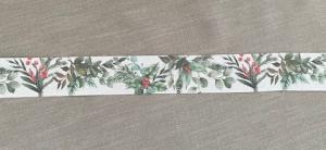 Textilband, med beige botten och tryckta gröna blad och röda bär