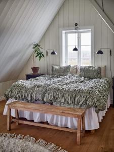 Bäddset CLOUD med bubblig resår effekt i grön percale bomull