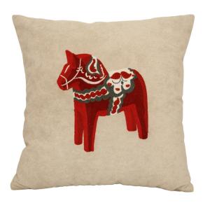 Kuddfodral MALUNG i linnefärgad teddy-kvalite med en broderad Dalahäst