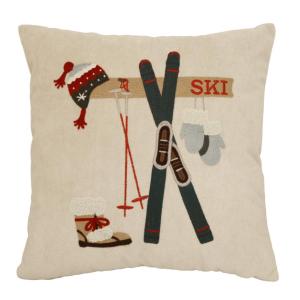 Kuddfodral SKIPARK i teddy-kvalite med broderade skidor, stavar, vantar, kängor och mössa