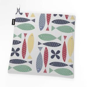 Grytlapp FINA FISKEN med små fiskar i rött, blått, gult och grönt