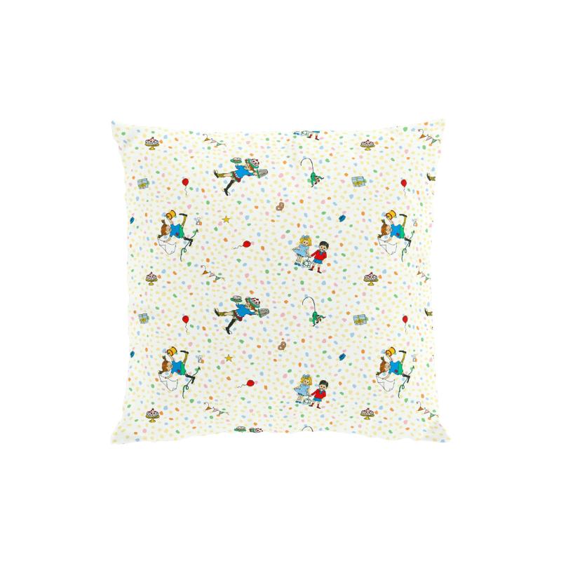 Kuddfodral KALAS HOS PIPPI, med tecknade motiv av Pippi, Tommy och Annika och Herr Nilsson, Offwhite bottenfärg
