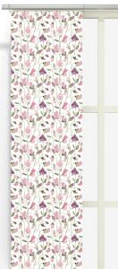 Panelgardin LUKTÄRT med luktärtor i ljusrosa och lila på offwhite bottenfärg