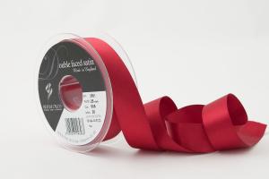 Rött satinband