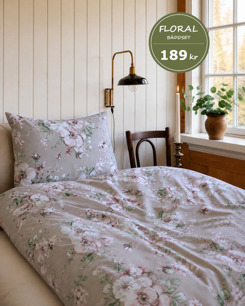 Bäddset FLORAL med stora rosa blommor på linnefärgad botten