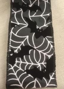 Textilband, SPINDELNÄT, Bredd 63mm, svart band med vitt spindelnät och fladdermöss i sammet