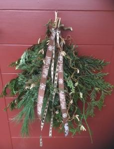 Textilband, hemslöjdsband HJÄRTA, med små hjärtan, 14 mm, linne, brun