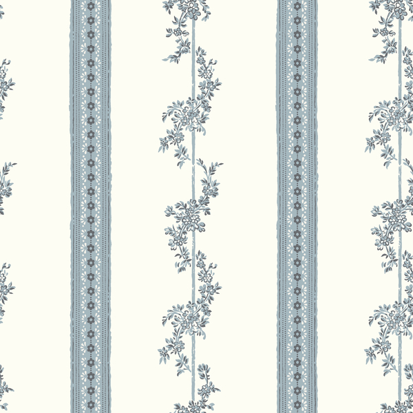 Tapet Drottningholm, Anno, blomsterranka i gråblå toner mot en crémevit botten.