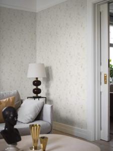 Tapet Elsie, Swedish Grace, slingrande grå blomrankor, 20-tals stil, ljust gråbeige bottenfärg