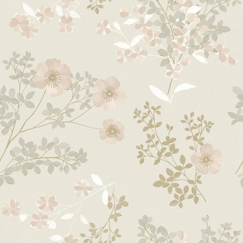 Tapet Prairie Rose, In Bloom, varmt blekrosa rosor och grå blad mot en ljust beige bakgrund.