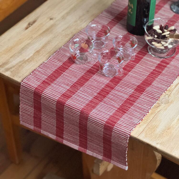Löpare MINNA randig i rött och linnefärgat melerat garn, Stl. 33x120 cm
