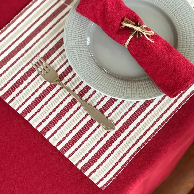 Bordslöpare CASPER smalrandig i rött, beige och offwhite