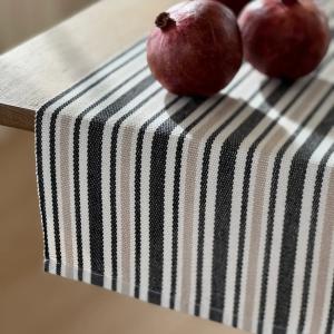 Bordslöpare CASPER smalrandig i svart, beige och offwhite