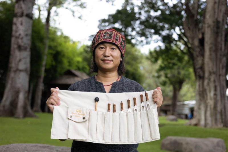 Meinl Percussion TCM Therapy Tuning Fork Set, 2 pcs., TTF-TCM-SET-R