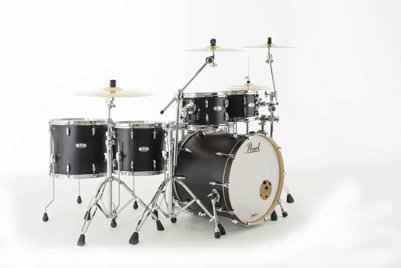 Pearl Masters Maple Complete 5-piece Shell Pack, Matte Caviar Black