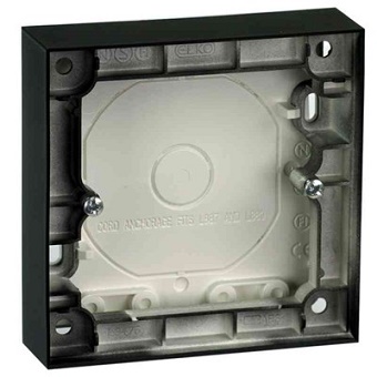 Elko Plus förhöjningsram1F 20mm Sv