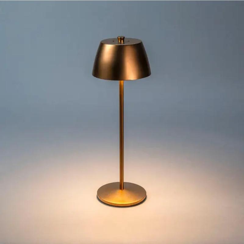 Èze Bordslampa USB 3,7V 2200K-3000K IP54 Matt Koppar Konstsmide
