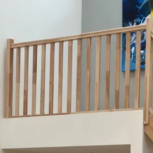 SKYDDRÄCKE PRIMA  BOK TRÄ 1M