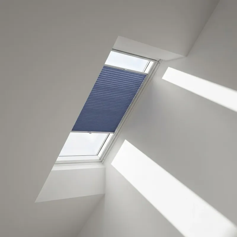 1140x700 SK01Velux Isolerande Dubbelplissé Integra Solar (550x780 CK02, 1156-Blue)