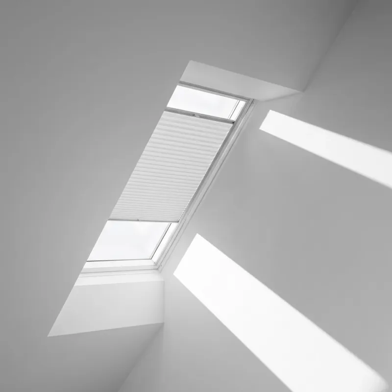 1140x700 SK01Velux Isolerande Dubbelplissé Integra Solar (550x980 CK04, 1045-White)