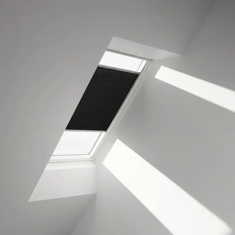 1140x700 SK01Velux Isolerande Dubbelplissé Integra Solar (550x980 CK04, 1047-Charcoal)