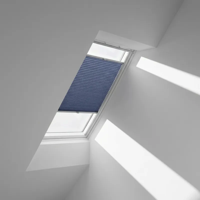 1140x700 SK01Velux Isolerande Dubbelplissé Integra Solar (660x1180 FK06, 1156-Blue)