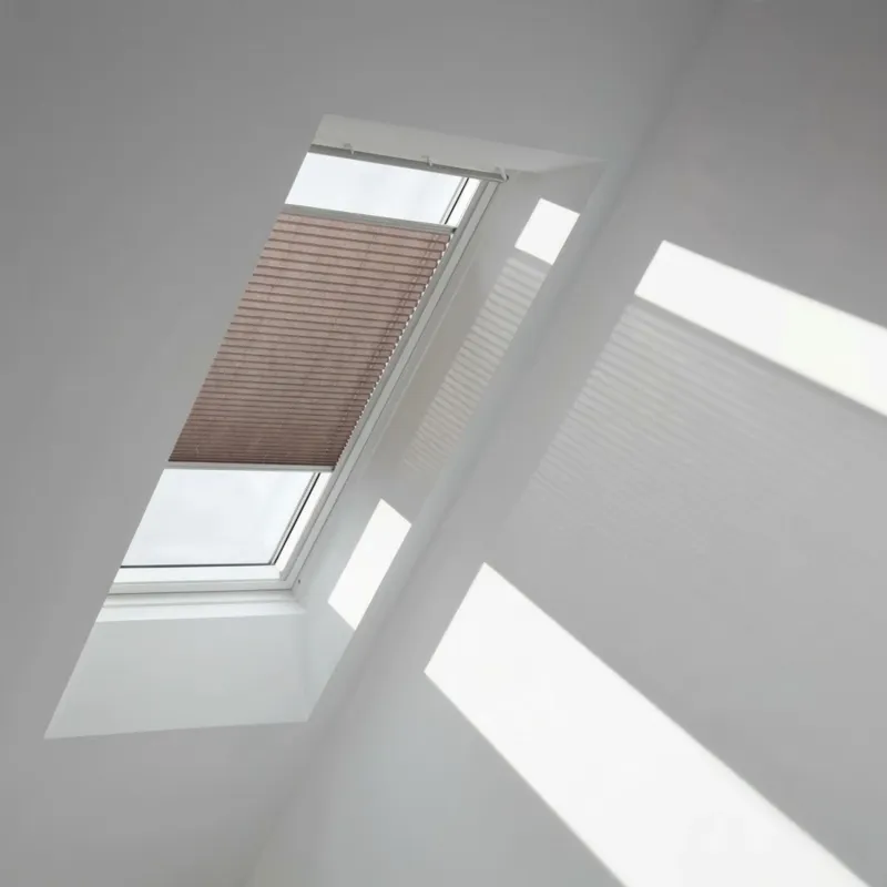 1140x700 SK01Velux Isolerande Dubbelplissé Integra Solar (660x1180 FK06, 1159-Brown)
