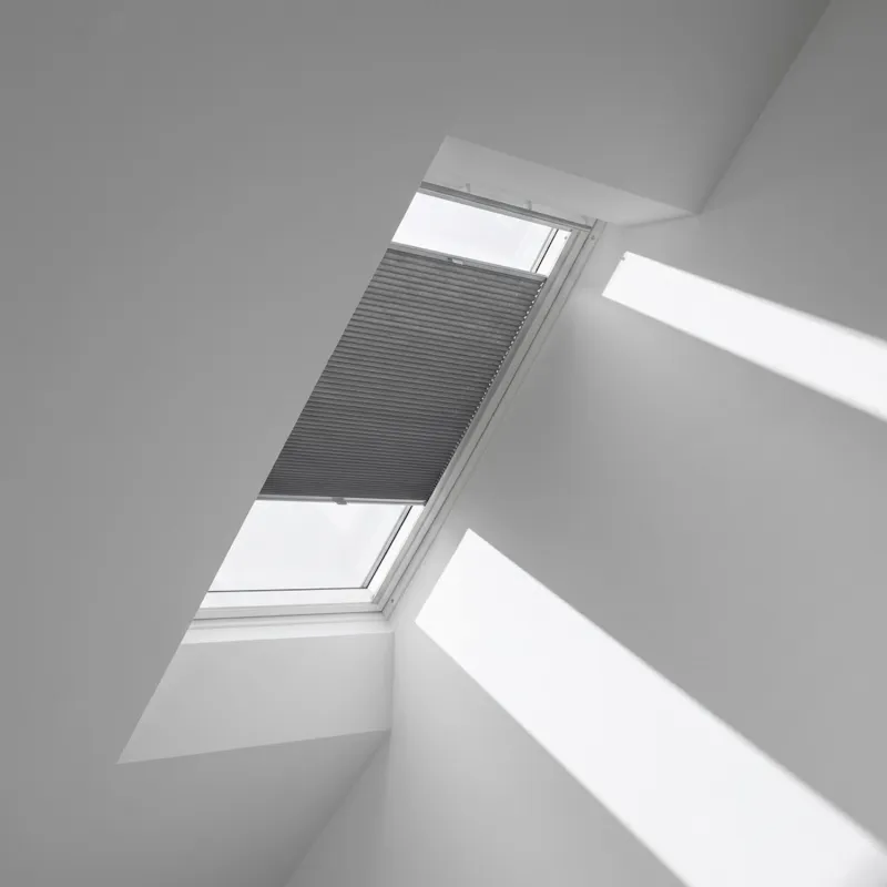 1140x700 SK01Velux Isolerande Dubbelplissé Integra Solar (940x1600 PK10, 1158-Grey)