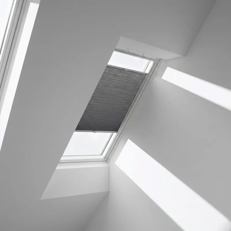 1140x700 SK01Velux Isolerande Dubbelplissé Integra Solar (940x550 PK25, 1158-Grey)