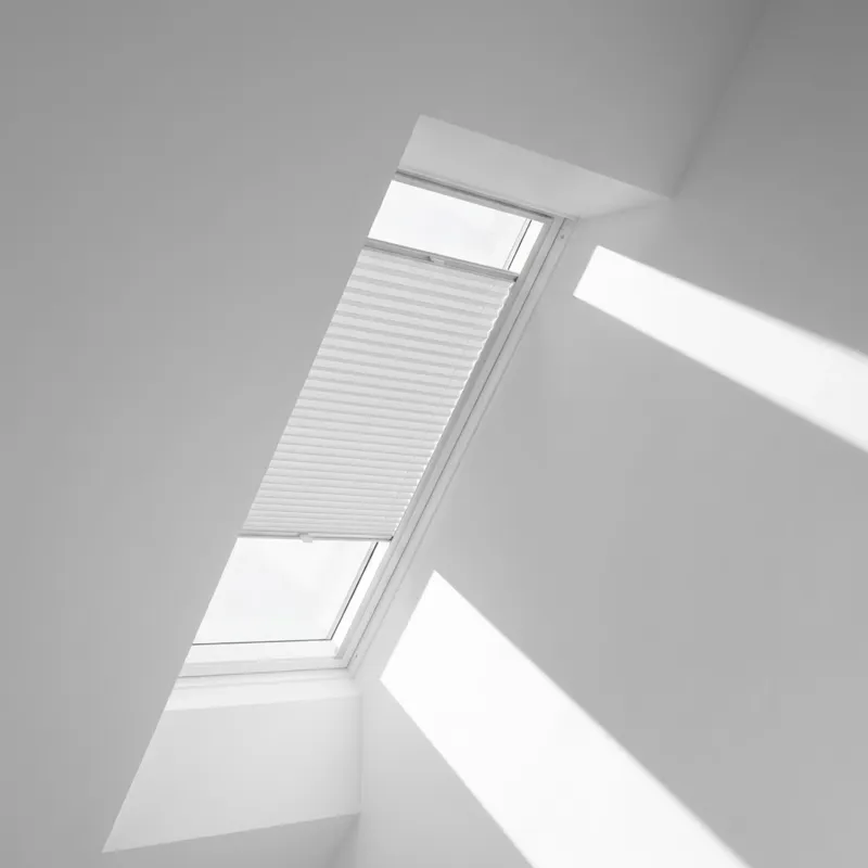 1140x700 SK01Velux Isolerande Dubbelplissé Integra Solar (1140x1180 SK06, 1045-White)