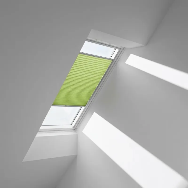 1140x700 SK01Velux Isolerande Dubbelplissé Integra Solar (1140x1180 SK06, 1157-Green)