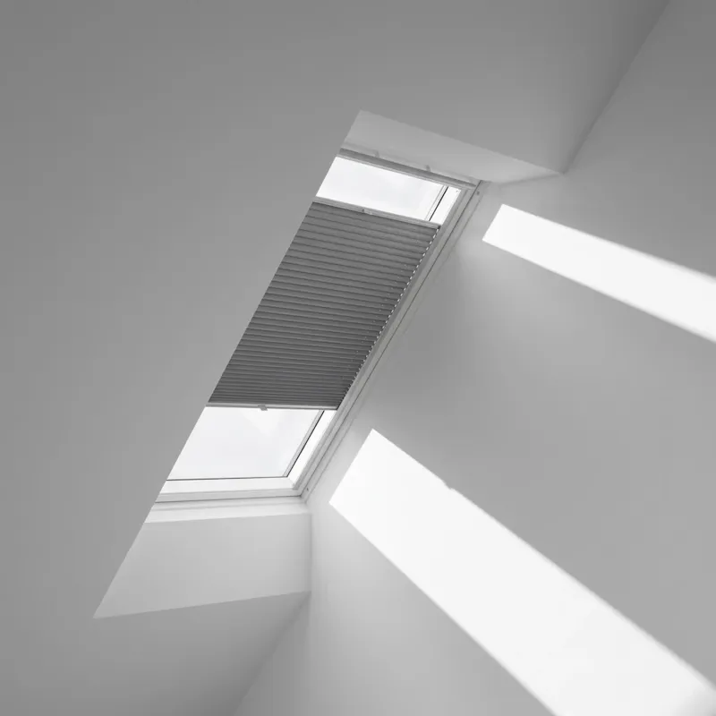 1140x700 SK01Velux Isolerande Dubbelplissé Integra Solar (1140x1180 SK06, 1158-Grey)