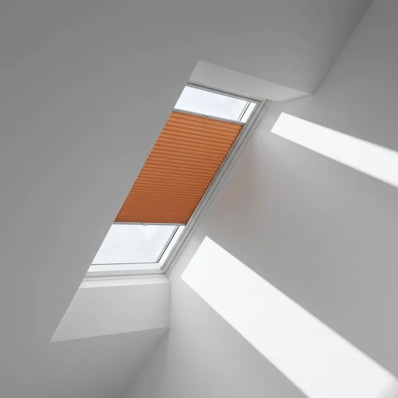 1140x700 SK01Velux Isolerande Dubbelplissé Integra Solar (1140x1180 SK06, 1161-Orange)