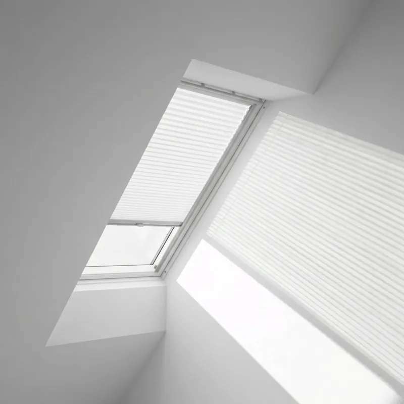 1140x700 SK01Velux Isolerande Dubbelplissé Integra Solar (1140x1600 SK10, 1045-White)