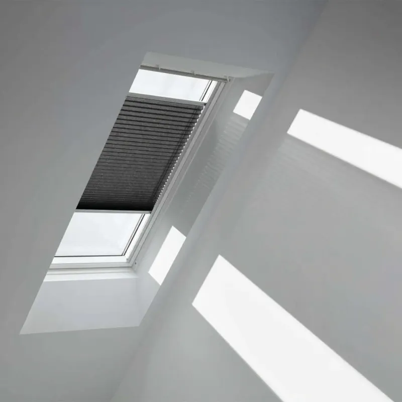 1140x700 SK01Velux Isolerande Dubbelplissé Integra Solar (1140x1600 SK10, 1047-Charcoal)