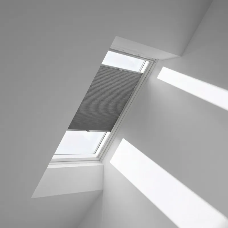 1140x700 SK01Velux Isolerande Dubbelplissé Integra Solar (1340x1600 UK10, 1158-Grey)