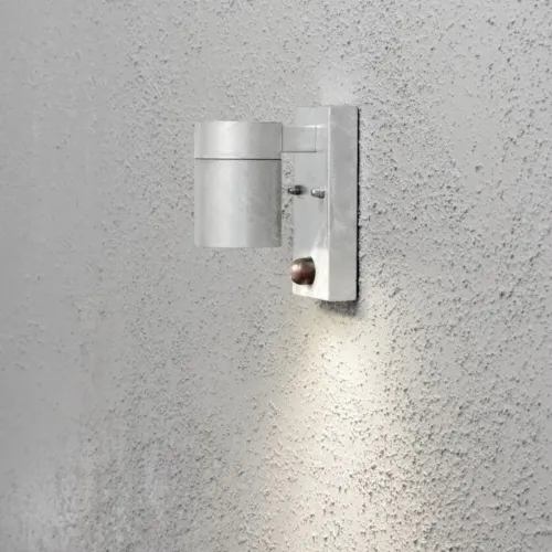 Modena Væglampe Nedad Med Bevægelsessensor PIR GU10 230-240V IP44 Galvaniseret Konstsmide