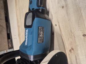 Makita PV001GZ Polermaskin 40Volt (demomaskin)