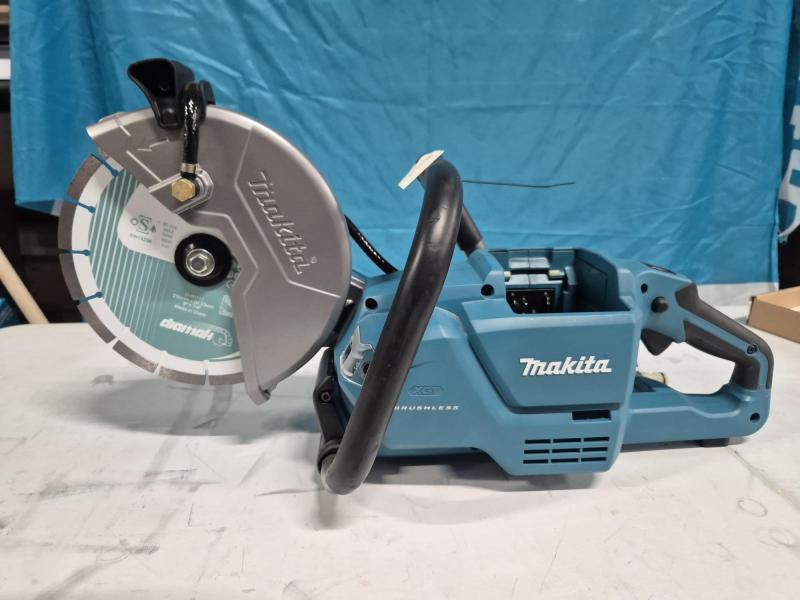 Makita CE003GZ02 Kapmaskin 40V 230mm (demomaskin)