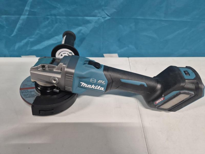 Makita GA041GZ Vinkelslip 40V • 125mm • X-lock-fäste (demomaskin)
