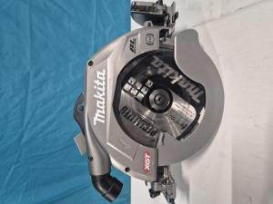 Makita HS011GZ Cirkelsåg XGT 40V, 260-270mm (demomaskin)